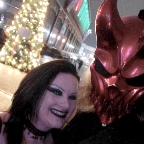 Meet your Posher, Brittney - Picture 1 of 1